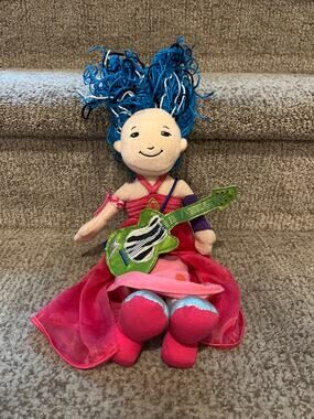 Groovy Girls Roxanna doll